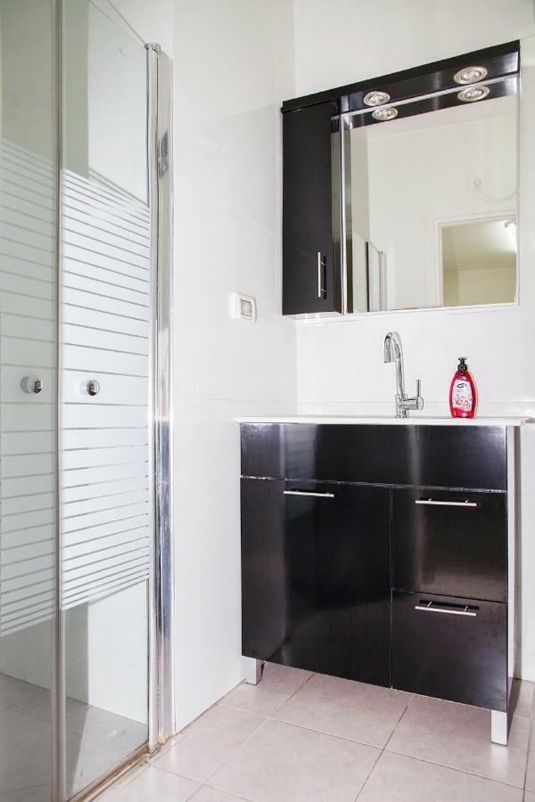 Apartments4You Dinara Bat Yam Exteriör bild