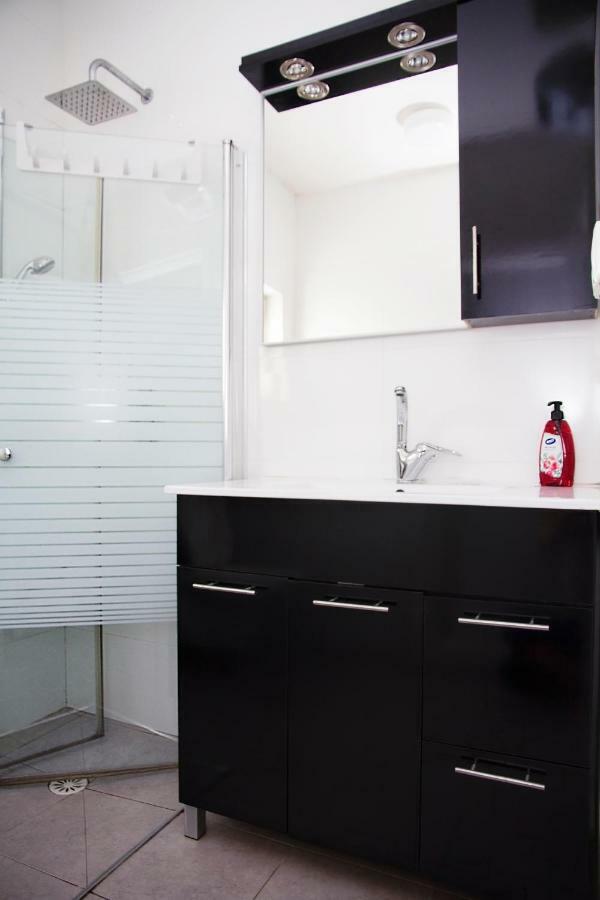 Apartments4You Dinara Bat Yam Exteriör bild